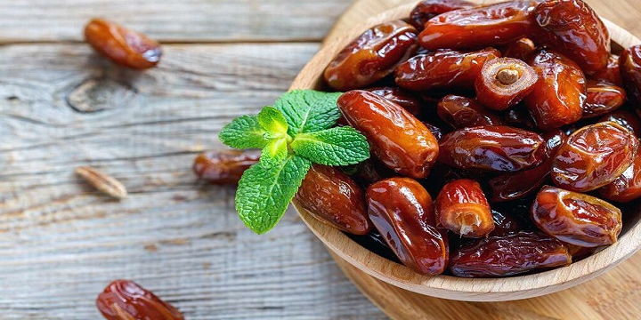 বাচ্চাকে খেজুর খাওয়ানোর ৬ উপকারীতা!