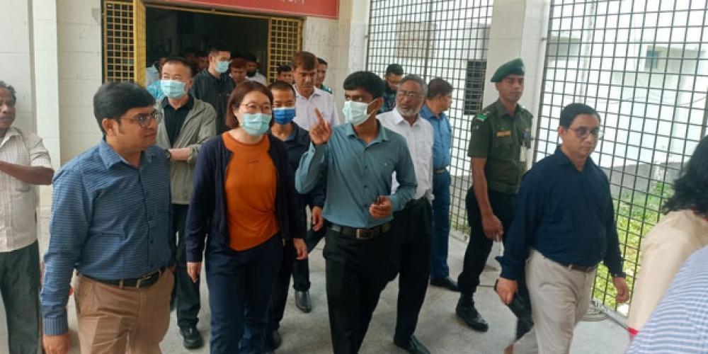 রামেক হাসপাতালে চীনা চিকিৎসক প্রতিনিধিদলের পরিদর্শন
